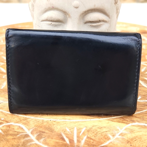 Gucci Patent Leather Black Key Holder - Picture 3 of 9